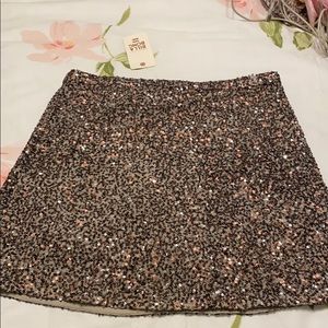 Brand new Billibong skirt.